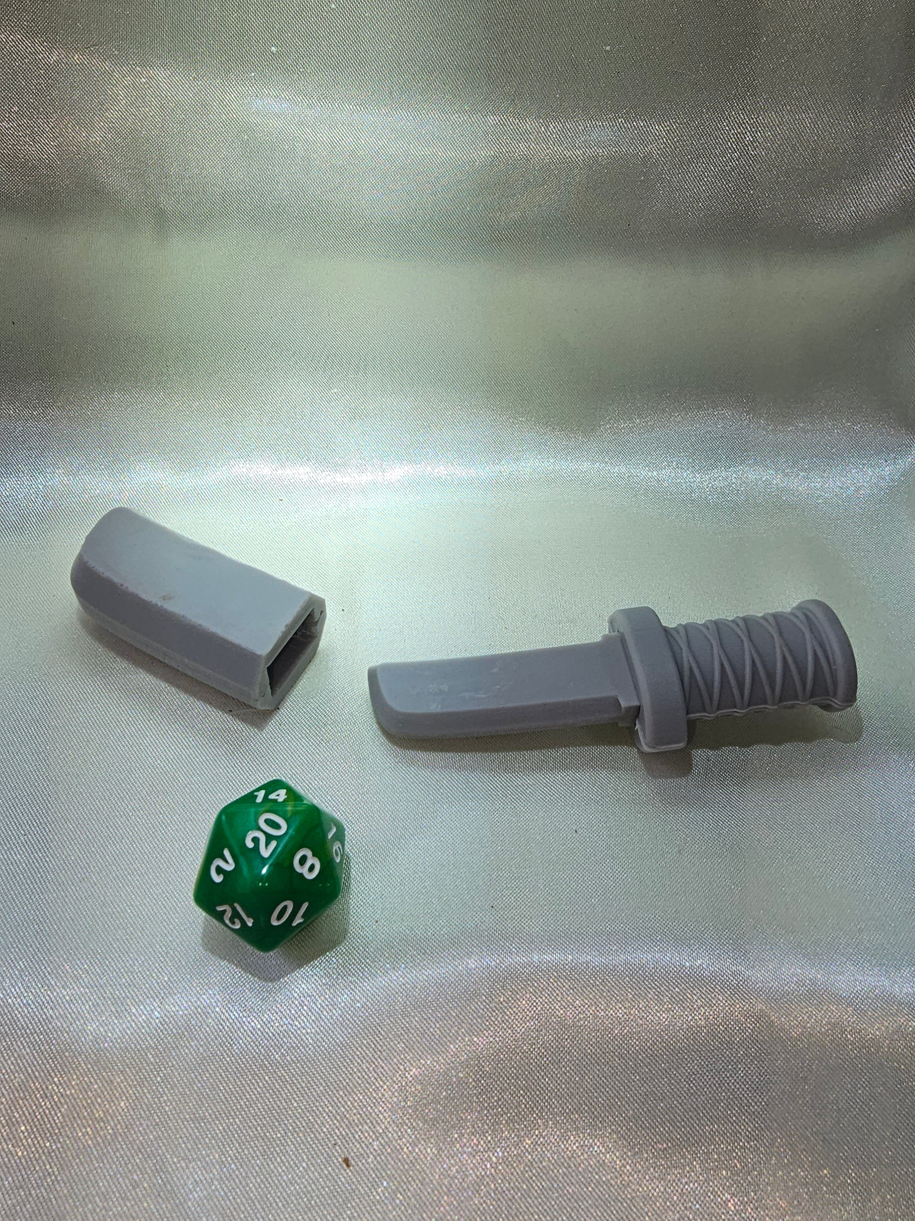 Magnetic Pocket Katana (Resin printed)