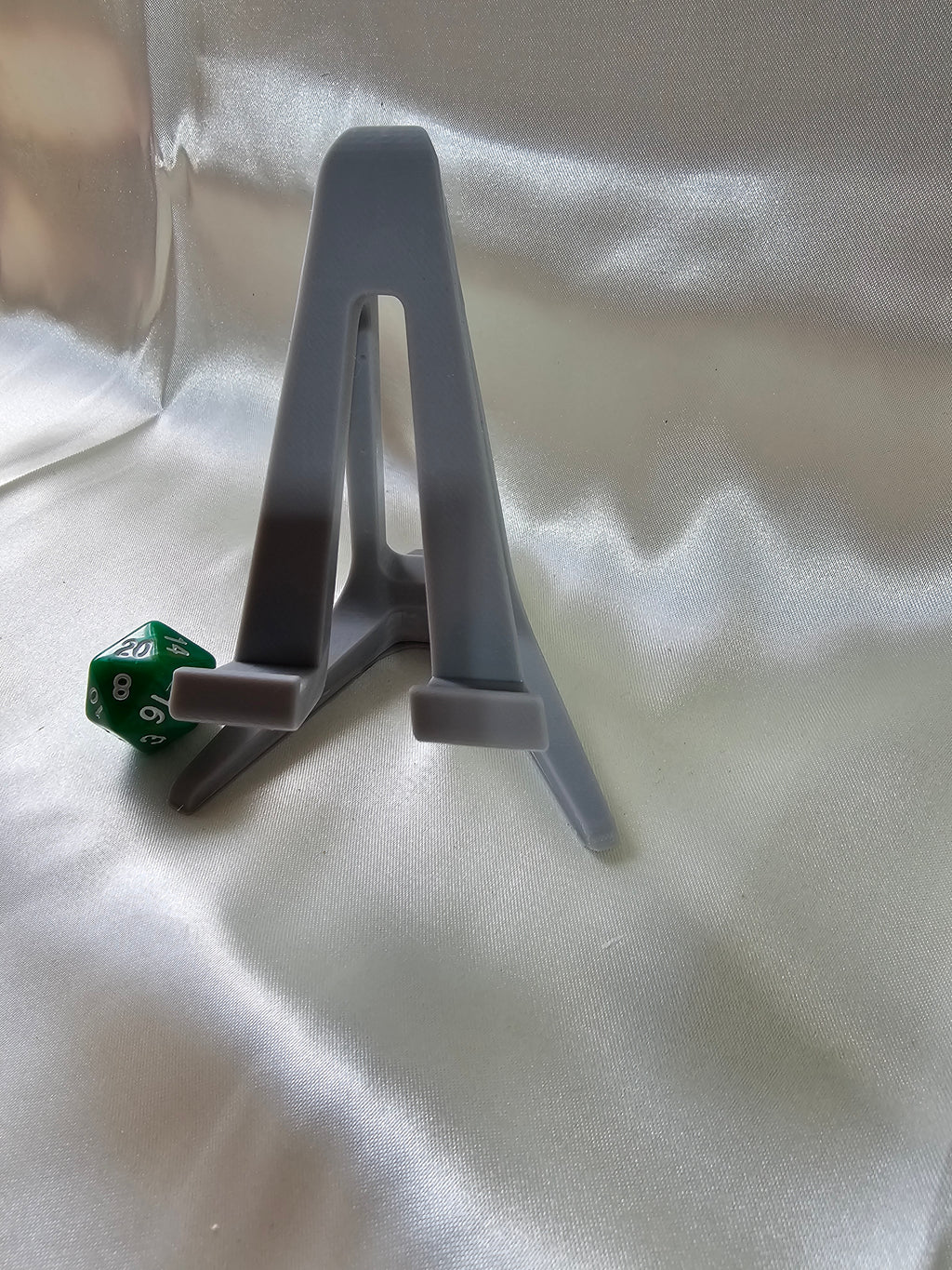 Phone stand (Resin Printed)