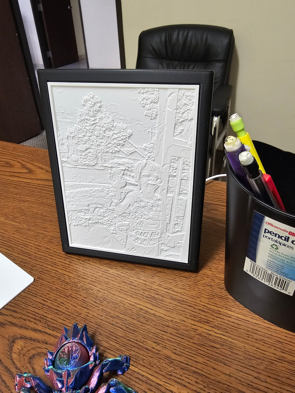 Framed lithophane